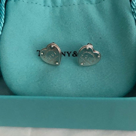Tiffany & Co. Love Earrings - Picture 3 of 8
